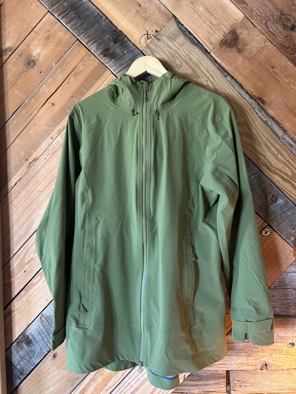 Duluth Trading Co Rain Jacket
